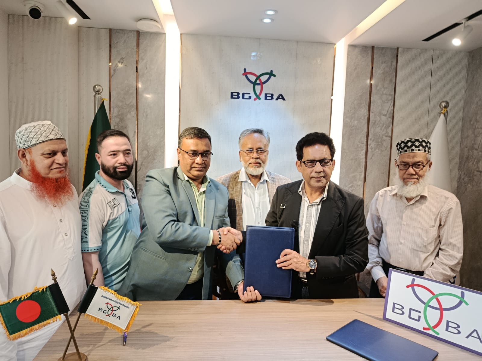 Partnership signing ceremony with BGBA & DeviceStamp